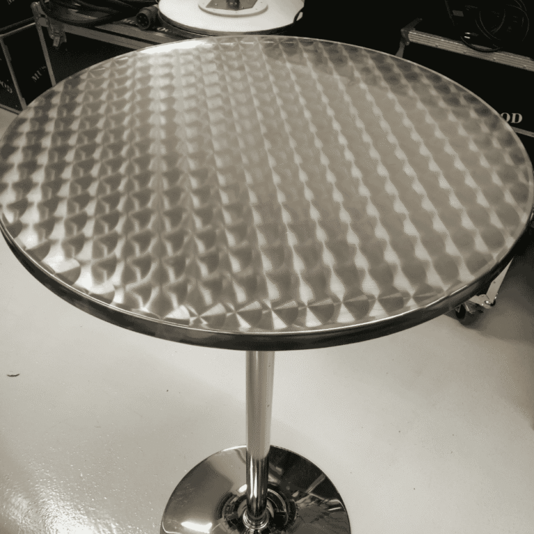 Pystypöytä_vuokralle